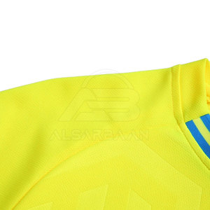 Uniforme de Fútbol Personalizado para Hombre, Transpirable, al por Mayor, con Tela Sostenible - Product Image 3