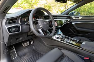Auto Usado en Buenas Condiciones, Audi RS7 Performance Sedan 2025, Autos Usados Listos para Enviar - Product Image 2