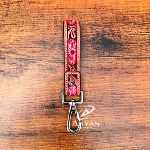 Porte-clés porte-clé en cuir véritable de style occidental avec motif floral rose pour femmes - Product Image 1