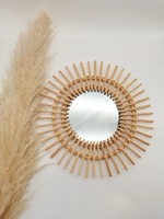 Vintage Böhmischer Sonnenförmiger Wandspiegel mit Rattan-Design für Heimdekoration und Partys - Herkunft Vietnam, Innen-/Außenbereich Geeignet