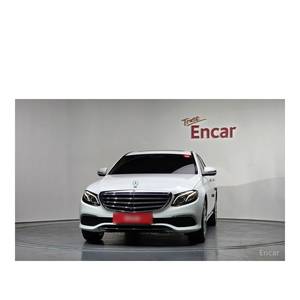 Mercedes-Benz Clase E E300 Exclusive Agosto 2018 65.724 km Caja de Cambios Automática Volante a la Izquierda Asientos de Cuero Emisión Euro V - Product Image 3