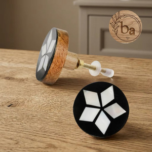 Poignée de tiroir et de porte multifonctionnelle en résine, bois et laiton, style artisanal moderne, pour cuisine, chambre, salon, commode - Product Image 1
