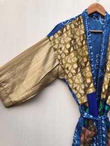 ชุดคลุมซารีเนื้อนุ่มสบาย สไตล์โบโฮ ชุดนอนผ้าไหมคิโมโน จากผู้ค้าส่งโดยตรง ชุดนอนคอวี ผ้ารีไซเคิล ชุดคลุมยาวเต็มตัว - Product Image 3