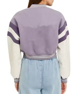 Veste universitaire tout en laine personnalisée OEM veste universitaire Letterman vintage brodée en chenille pour femmes - Product Image 2