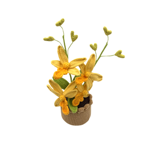 Maceta de flores de ganchillo hecha a mano, amigurumi de narciso tejido con hilo para decoración del hogar o del escritorio de oficina, regalo. - Product Image 3