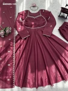 Conjunto de Kurti-Pantalón y Dupatta Anarkali de seda HO de alta calidad con bordados, listo para usar, suministro al por mayor. - Product Image 5