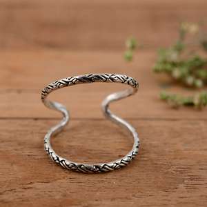 SHYAM JEWELRS Anillo ajustable de plata de ley 925 para soporte de deformidad de cuello de cisne y boutonniere - Product Image 1