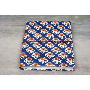 Diario hecho a mano con cubierta de tela impresa digitalmente, 100 hojas de papel premium, regalo para mujeres. - Product Image 1