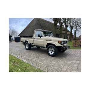 Voiture d'occasion entièrement équipée, propre, 2024 TOYOTA Land Cruiser HardTop 4.5L Diesel Manuelle V8 SUV, prête à être expédiée - Product Image 1