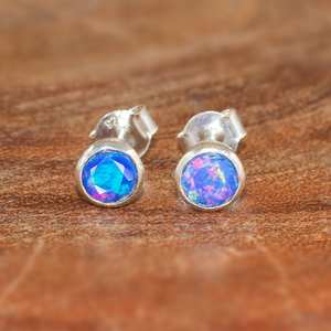 Boucles d'oreilles clous en opale bleue naturelle et argent sterling plaqué or pour femme, pierre de naissance d'octobre, certifiées IGI, bijoux de fête - Product Image 3