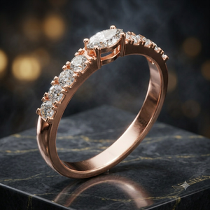 Anillo de Boda de Media Eternidad con Diamante Moissanita Corte Marquesa en Oro Rosa para Mujer, Apilable, para Aniversario, Promesa o Novia - Product Image 1
