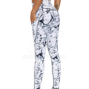 Leggings de performance légers pour femmes, pour le yoga chaud, technologie de ventilation, séchage rapide, en vente - Product Image 5