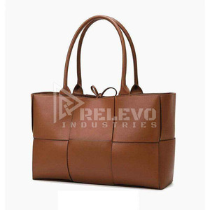 Bolso de hombro de cuero de primera calidad para mujer, bolso de mano de lujo de alta gama para uso diario. - Product Image 1