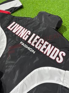 ชุดเสื้อแจ็คเก็ตและกางเกงกันลมลายทางสไตล์วินเทจสำหรับทุกเพศ ผลิตจากโพลีเอสเตอร์ทอ เหมาะสำหรับฤดูหนาว รับผลิตตามแบบ OEM พร้อมสกรีนโลโก้ สีสันตามสั่ง ขั้นต่ำ 20 ชิ้น - Product Image 5
