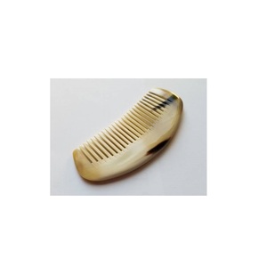 Peigne en corne de buffle artisanal indien pour femme et homme, usage en salon, vente directe d'usine, prix bas, peigne à cheveux fait main. - Product Image 4