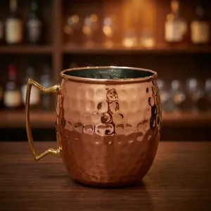 Mug en cuivre martelé à la main, design vintage en métal massif, à paroi simple, pour adultes, idéal pour les fêtes - Product Image 1