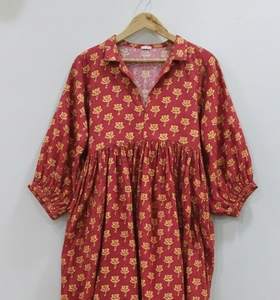 Vestido Midi Rojo Transpirable Hecho a Mano con Estampado Floral y Diseño Buta, Vestido Bohemio de Algodón con Corte en A para Mujer - Product Image 3