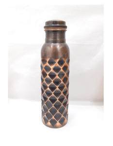 Mejor diseño de botella de agua de cobre de metal único diamante martillado estilo para yoga para agua hirviendo - Product Image 1