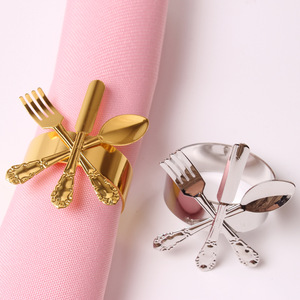 En promotion : Anneaux à serviettes en métal pour une présentation uniforme des tables formelles (fourchette, cuillère, couteau) - Product Image 6