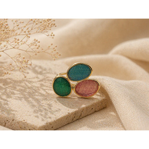 [Orbis] DANA Élégance et Modestie à la Coréenne : Anneau de Foulard Artisanal avec Ramie Hansan et Cadre en Laiton pour un Style Coréen Raffiné - Product Image 2