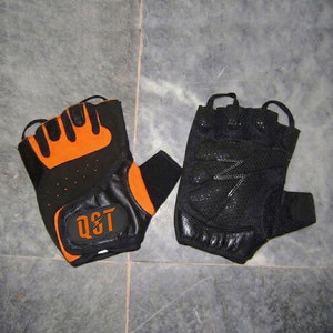 Gants de musculation respirants pour hommes, avec une bonne adhérence, pour les sports de plein air, la gym, le fitness, l'entraînement, antidérapants et résistants à l'usure - Product Image 5