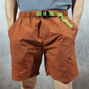 Meilleurs shorts décontractés pour hommes, taille mi-haute, en toile et nylon, écologiques, à séchage rapide et respirants, pour activités de plein air, gym et course à pied, avec logo personnalisé - Product Image 2