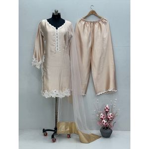Conjunto de Fiesta para Mujer, Diseño de Alta Costura, Satén, Manga Larga, Top, Pantalón y Dupatta con Adornos de Perlas Hechos a Mano - Product Image 2