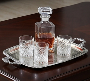 ถาดเสิร์ฟอะลูมิเนียมสีเงินงานฝีมือจากอินเดีย ยี่ห้อ Elegant Acme Metal  ขอบสลักลายดอกไม้  ผิวขัดเงา สำหรับใช้ในบ้าน - Product Image 4