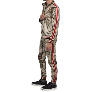 Ensemble de survêtement homme délavé à l'acide de qualité supérieure, tissu respirant, pour le sport et le jogging, avec logo personnalisé, streetwear, vente en gros OEM - Product Image 3