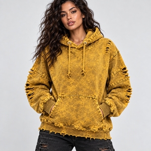 Sweat-shirts oversize pour femmes, effet usé, avec capuchons, offrant un confort doux, des textures vintage et un style urbain tendance pour le quotidien. - Product Image 1