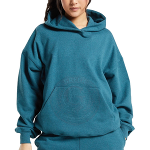 Sweat à capuche oversize contemporain pour femme en molleton brossé de qualité supérieure, idéal pour un style de vie moderne et les activités de plein air - Product Image 1