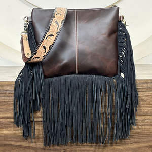 Bolso Bandolera de Cuero con Flecos y Diseño Floral, Hecho a Mano con Cuero Genuino de Vaca, Diseño Personalizado para Mujer - Product Image 5