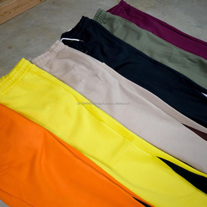 กางเกงวอร์มผ้าคอตตอนน้ำหนักเบาพิมพ์ลายแบบเรียงซ้อนกันสำหรับผู้ชาย - Product Image 3