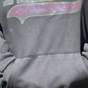 Sweat-shirt à capuche gris pour femme, orné de strass, doublé velours, pull décontracté à la mode, haut à manches longues, vêtement chaud - Product Image 2