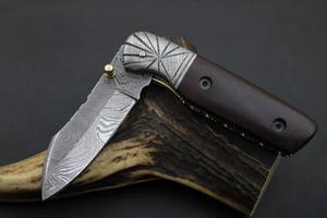 Cuchillo Plegable de Acero de Damasco con Mango de Palisandro, Funda para Transporte Vertical, Cuchillo de Bolsillo EDC para Caza y Camping, Punta de Gota, Compatible con OEM - Product Image 4