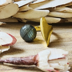 Modern Style High Demanding Labradorite Brass <b>Ring</b> 18k Gold Plated Open <b>Statement</b> <b>Ring</b> Vintage Style Wholesale <b>Ring</b> For Women - Product Image 1