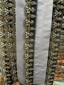 Bordure en dentelle florale brodée de sequins couleur personnalisée 100 % polyester style traditionnel doux pour chaussures et sacs – Vente en gros - Product Image 4