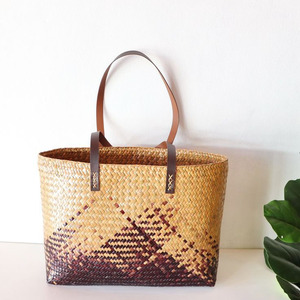New Product Hand Painted Bag Boho Straw Handbag Woven Seagrass Bag Summer Beach Bag From HNH Craft Vietnam - Product Image 2