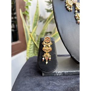 ชุดสร้อยคอทองเหลืองชุบทองประดับเพชรซิคอนแบบอินเดีย สำหรับผู้หญิง ของขวัญงานหมั้นสไตล์อินเดีย คุณภาพส่งออก - Product Image 4