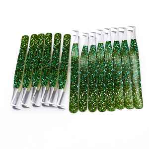 Pince à cils RMI de qualité supérieure, pointe diamant, pointe argentée et poignée plane recouverte de papier vert, fournitures durables pour cils - Product Image 3