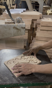 Apliques Decorativos de Madera Maciza Tallada para Gabinetes de Cocina, Apliques de Madera para Muebles, Diseños Personalizados OEM, Pedidos al por Mayor - Product Image 6