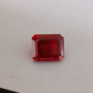พลอยทับทิมสังเคราะห์ทรงเหลี่ยมมรกตสีแดงเข้มคุณภาพพรีเมียมสำหรับทำเครื่องประดับทำมือ - Product Image 1