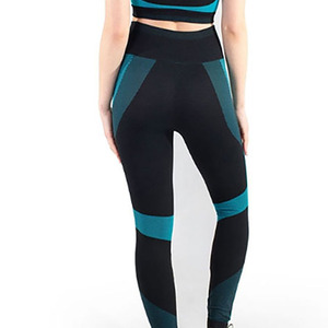 Leggings de yoga pour femmes en tissu léger et performant, couleur unie, longueur cheville, doux et lisses - Product Image 3