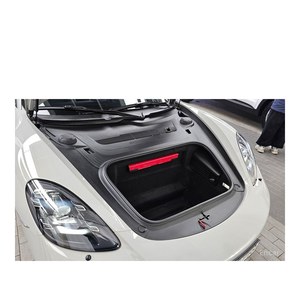 Porsche 718 4.0 GTS 2024, 33,969 km, Volante a la Izquierda, Asientos de Cuero - Product Image 6