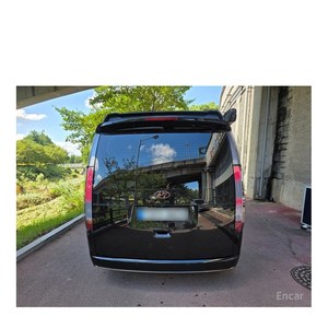 Hyundai Staria Juin 2023 4x4 Campervan avec 18 081 km, Diesel, Boîte Automatique, Sièges en Cuir, Caméra Arrière, Conduite à Gauche - Product Image 4