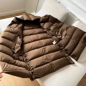 เสื้อโค้ทยาวหนังแท้กันน้ำสำหรับผู้หญิง, เสื้อโค้ทขนเป็ดระดับไฮเอนด์สำหรับตกแต่งสไตล์ยอดนิยมสำหรับฤดูใบไม้ร่วงและฤดูหนาว - Product Image 2