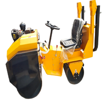 Compacteur à roues lourds pour l'entretien des chaussées, les travaux de terrassement et la construction d'infrastructure