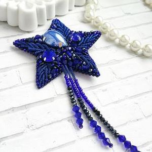 Broche de luxe brodée florale et perlée, épinglette décorative brodée à la main avec perles de qualité supérieure, accessoire de mode élégant pour femme - Product Image 5