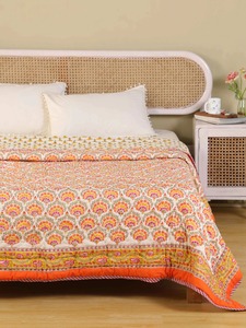 Edredón de Invierno Bohemio Estampado Hecho a Mano y Ecológico con Borde Naranja para Uso Doméstico, Cubrecama de Algodón, Creación Boho - Product Image 6