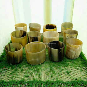 Portavelas de cuerno de buey auténtico de primera calidad, hecho a mano, artículo de decoración de lujo para el hogar a precio económico. - Product Image 6